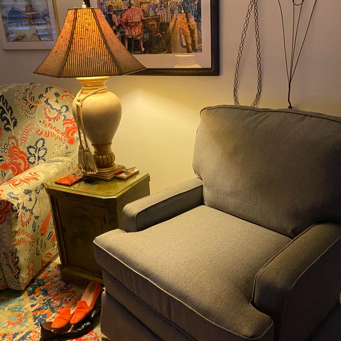 【Furniture】Highgrove Swivel Glider and Ottoman