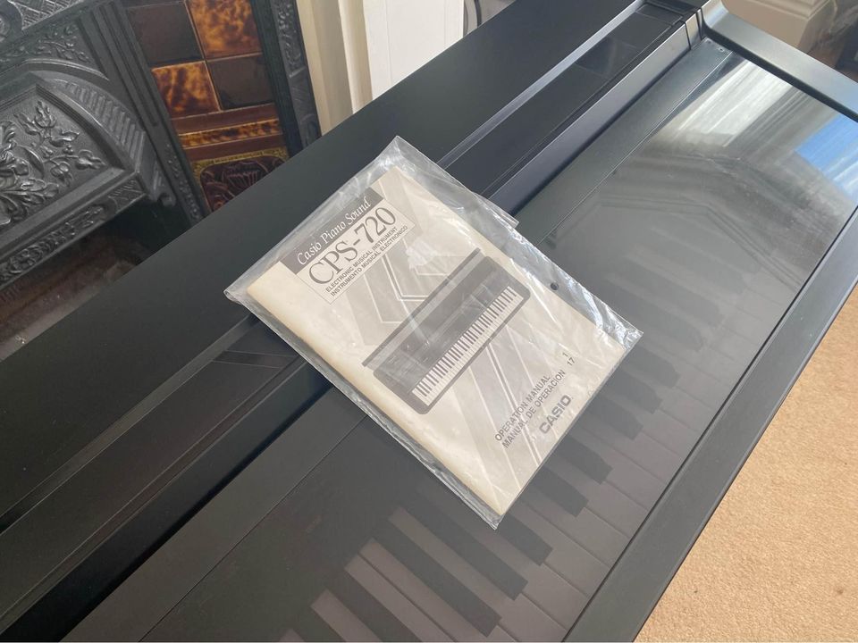 Casio Digital Keyboard Piano