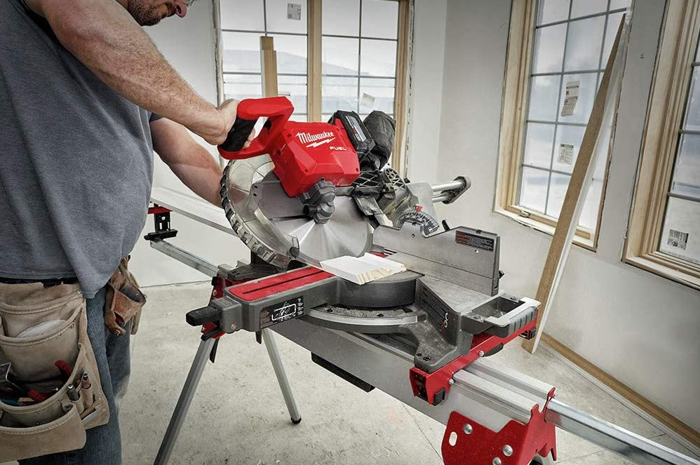 Milwaukee 2739-21HD M18 FUEL Li-Ion 12 in. Sliding Miter Saw Kit (12 Ah) New
