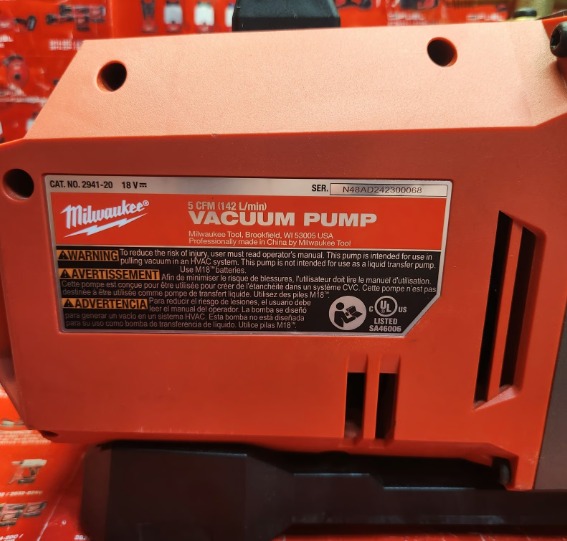 Milwaukee M[hidden information] CFM Vacuum Pump-M1R05